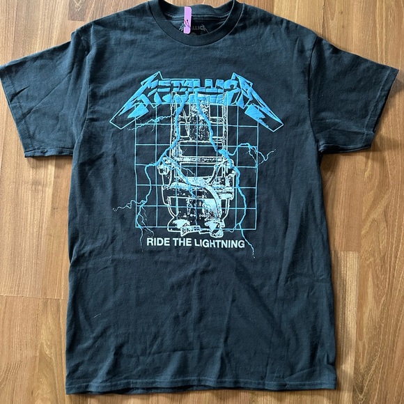 ⚡️ NWT Metallica T-shirt Size Medium Hot Topic Ride The Lightning ⚡️ - Picture 1 of 6